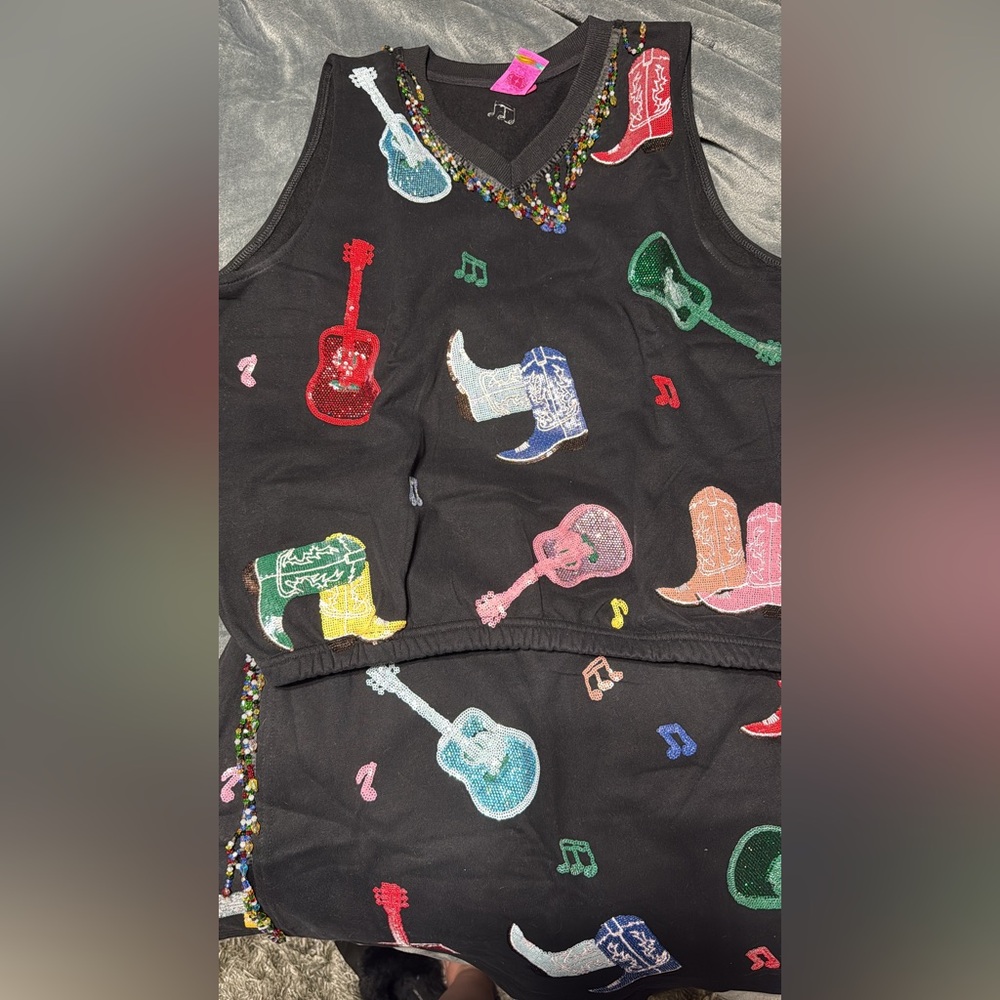 QUEEN OF SPARKLES Boots & Guitars Set with Colorful Sequin & Beads